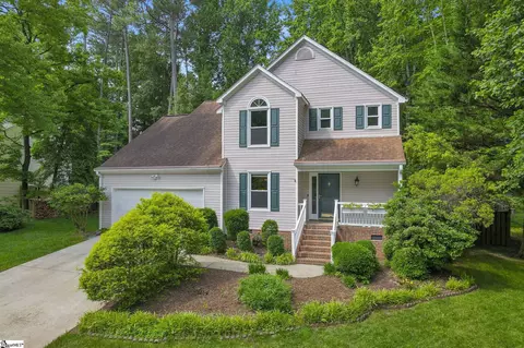 411 Wild Horse Creek Dr, Simpsonville, SC 29680