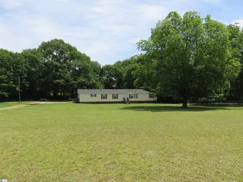 70 Blackwell Rd, Lyman, SC 29365