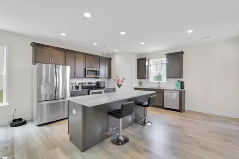 Kitchen - 115 River Trace Loop, Simpsonville, SC 29680 photo 1 of 2