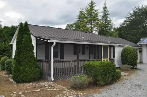 105 S Oakleaf Dr, Landrum, SC 29356
