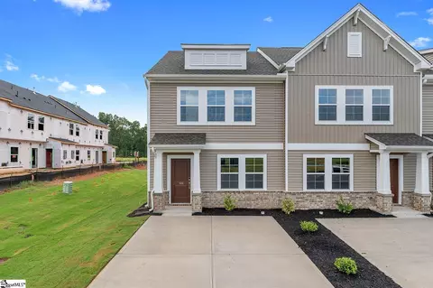 106 Denham Dr, Taylors, SC 29687