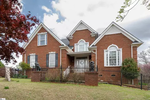 109 Circle Rd, Greenville, SC 29617