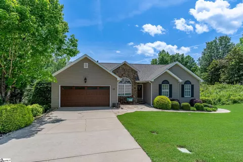 315 Winding Brook Ct, Greenville, SC 29617
