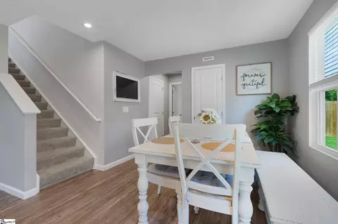 Entry Way - 212 Ralston Dr, Greer, SC 29651 photo 5 of 7