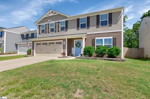 Exterior - 212 Ralston Dr, Greer, SC 29651 photo 4 of 8