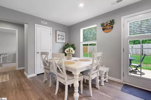Entry Way - 212 Ralston Dr, Greer, SC 29651 photo 3 of 7