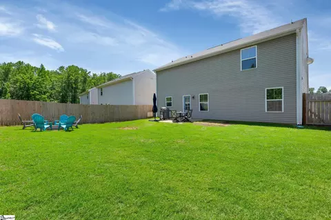 Exterior - 212 Ralston Dr, Greer, SC 29651 photo 5 of 8