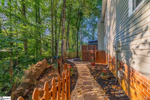 215 E Shefford St, Greer, SC 29650 photo 50