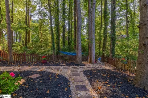 215 E Shefford St, Greer, SC 29650 photo 39