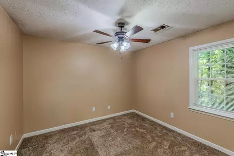 215 E Shefford St, Greer, SC 29650 photo 23