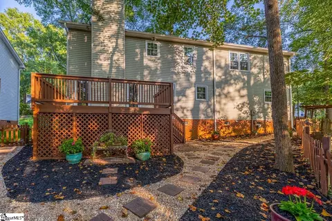 215 E Shefford St, Greer, SC 29650 photo 44
