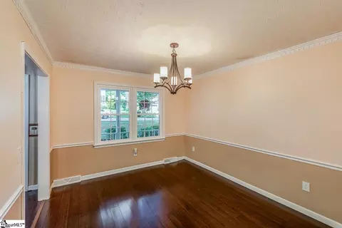 215 E Shefford St, Greer, SC 29650 photo 11