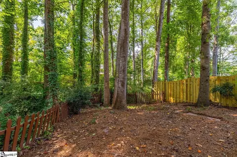 215 E Shefford St, Greer, SC 29650 photo 34