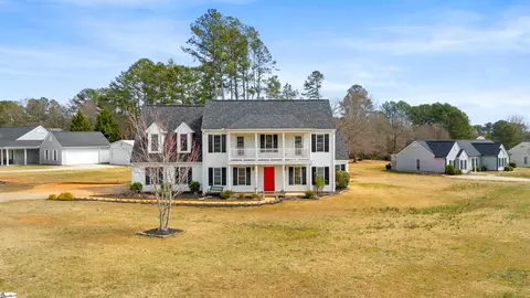 200 Carrageen Rd, Williamston, SC 29697