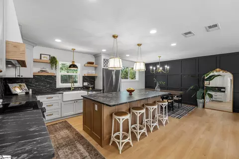 Kitchen - 110 Devon Dr, Mauldin, SC 29662 photo 2 of 6