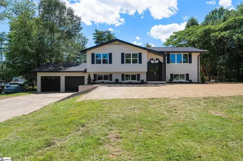 110 Devon Dr, Mauldin, SC 29662