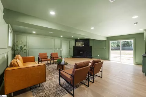Living - 110 Devon Dr, Mauldin, SC 29662 photo 4 of 4