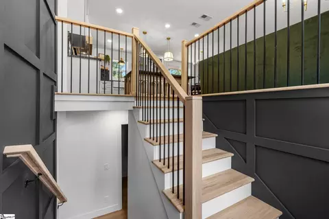 Entry Way - 110 Devon Dr, Mauldin, SC 29662 photo 1 of 4