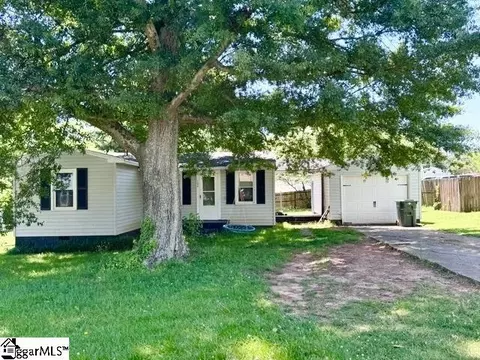 104 Esther Dr, Easley, SC 29642