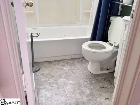Bath - 104 Esther Dr, Easley, SC 29642 photo 2 of 2