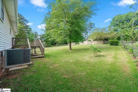 Exterior - 102 Willow Ct, Easley, SC 29642 photo 7 of 11