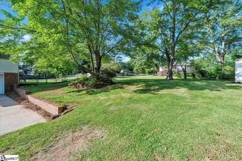 Exterior - 102 Willow Ct, Easley, SC 29642 photo 3 of 11