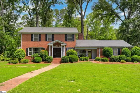 302 Spruce St, Clinton, SC 29325