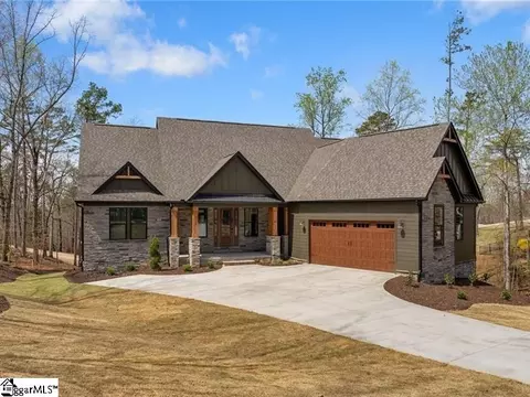 2610 Dog Leg Ln, Seneca, SC 29678