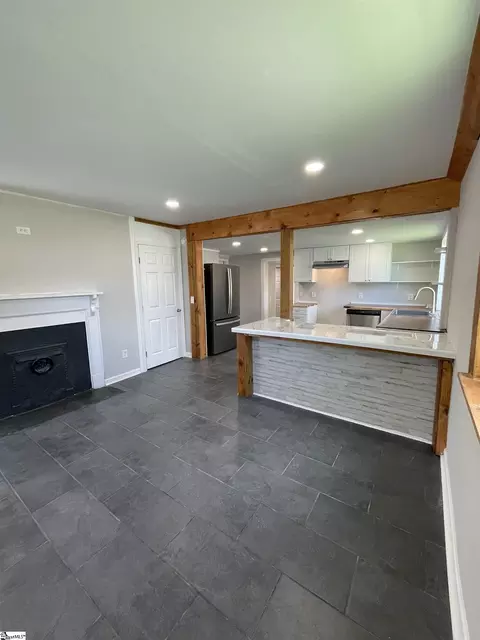 Kitchen - 10 Finley St, Pelzer, SC 29669 photo 4 of 5