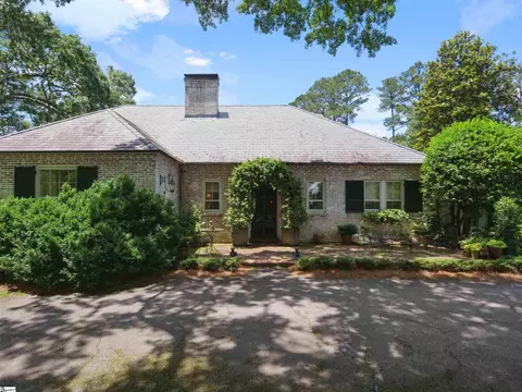 117 Montgomery Dr, Spartanburg, SC 29302
