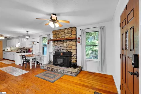 4277 Highway 11, Pickens, SC 29671 photo 13