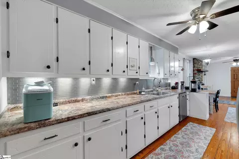 4277 Highway 11, Pickens, SC 29671 photo 15