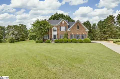 121 Ivory Glen Ct, Greenville, SC 29611