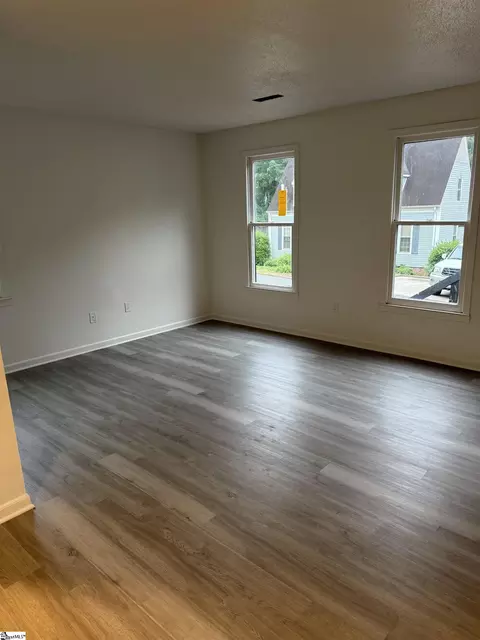 122 Franklin Dr, Central, SC 29630 photo 3