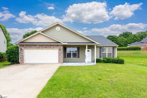 124 Bascom Ct, Greer, SC 29650 photo 1