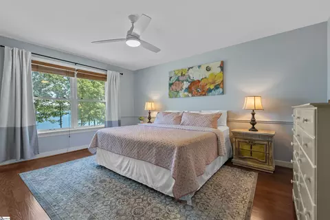 Bedroom - 18184 Eagle Pt, Seneca, SC 29672 photo 1 of 7