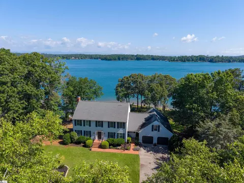 18184 Eagle Pt, Seneca, SC 29672