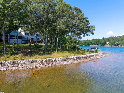 View/Area - 18184 Eagle Pt, Seneca, SC 29672 photo 3 of 7