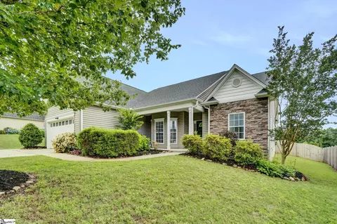 153 Saint Johns St, Simpsonville, SC 29680
