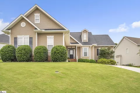 721 Dutchman Ct, Greer, SC 29651
