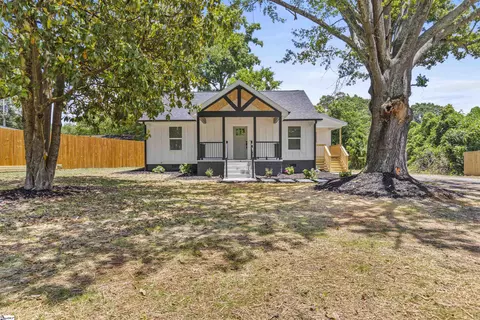 303 Old Piedmont Hwy, Greenville, SC 29605