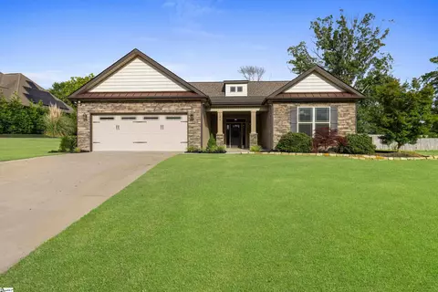 121 Floyd Meadow Dr, Inman, SC 29349
