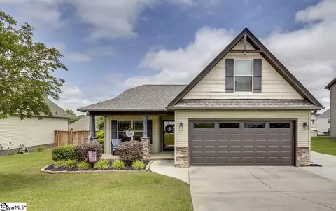 120 Damascus Dr, Simpsonville, SC 29681
