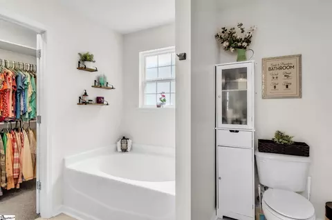 Bath - 137 Mediterranean Ave, Anderson, SC 29621 photo 1 of 2