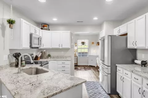 Kitchen - 137 Mediterranean Ave, Anderson, SC 29621 photo 3 of 3