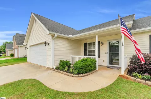 7 Slate Ln, Greer, SC 29650 photo 2