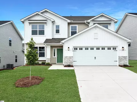 213 Fenner Pl, Greenville, SC 29607