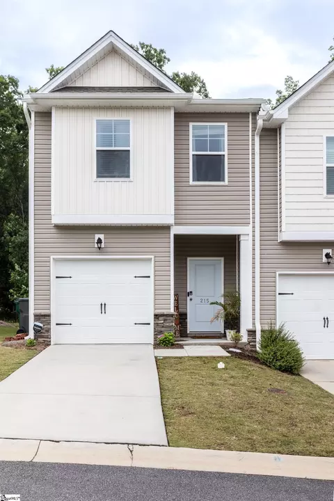 215 Norse Creek Dr, Greenville, SC 29607