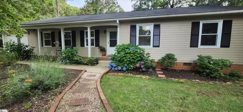 192 Wellesley Dr, Spartanburg, SC 29307