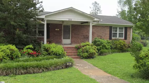 320 N Adair St, Clinton, SC 29325